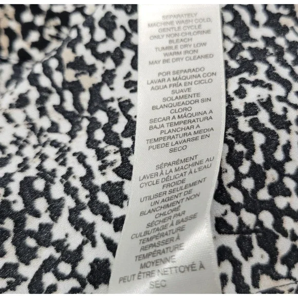 Chicos Shirt Womens XL Black White Animal Print Button Front Long Sleeve Top Mod - Picture 12 of 15